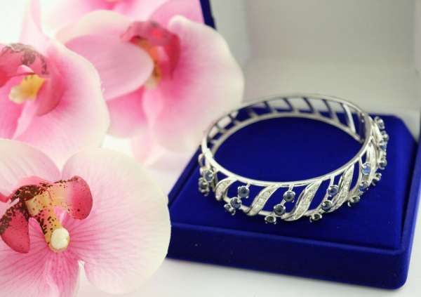 Bracelet white gold 750 Sapphire Brilliant diamonds 0,90 ct