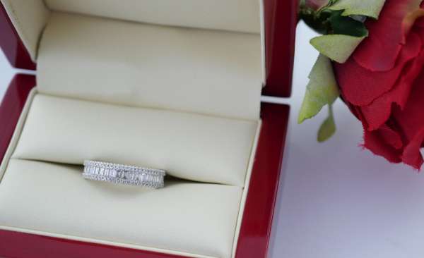Ring Memoire Weiss-Gold 750 brilliantcut diamonds Brillanten Diamant 2,00 ct