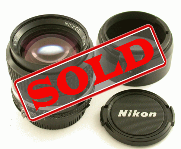 NIKON AiS MF Nikkor 2/85 85mm F2 2,0 analog + digital