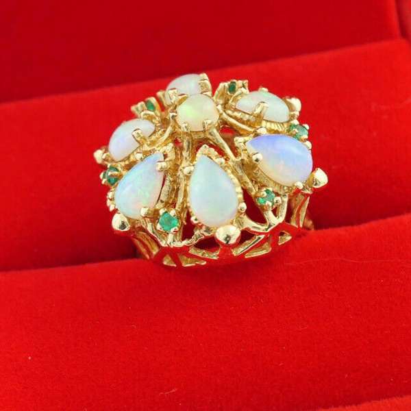 Ring Opal top Farben Smaragd Gold 585 blütenförmig gr. 54 8,9 Gramm